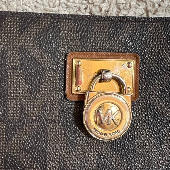Michael Kors Hamilton Large Logo Wallet - Picture 3 of 4